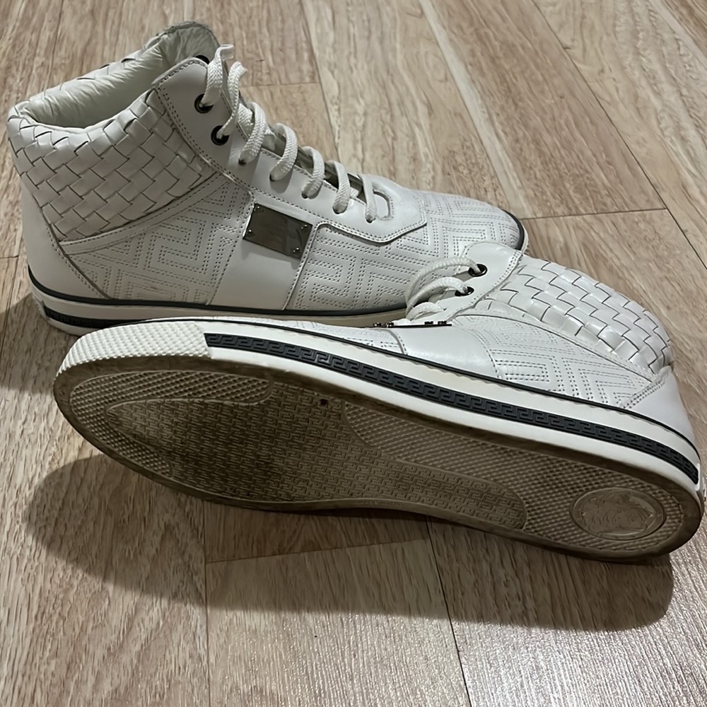 Versace Sneakers - Picture 6 of 6